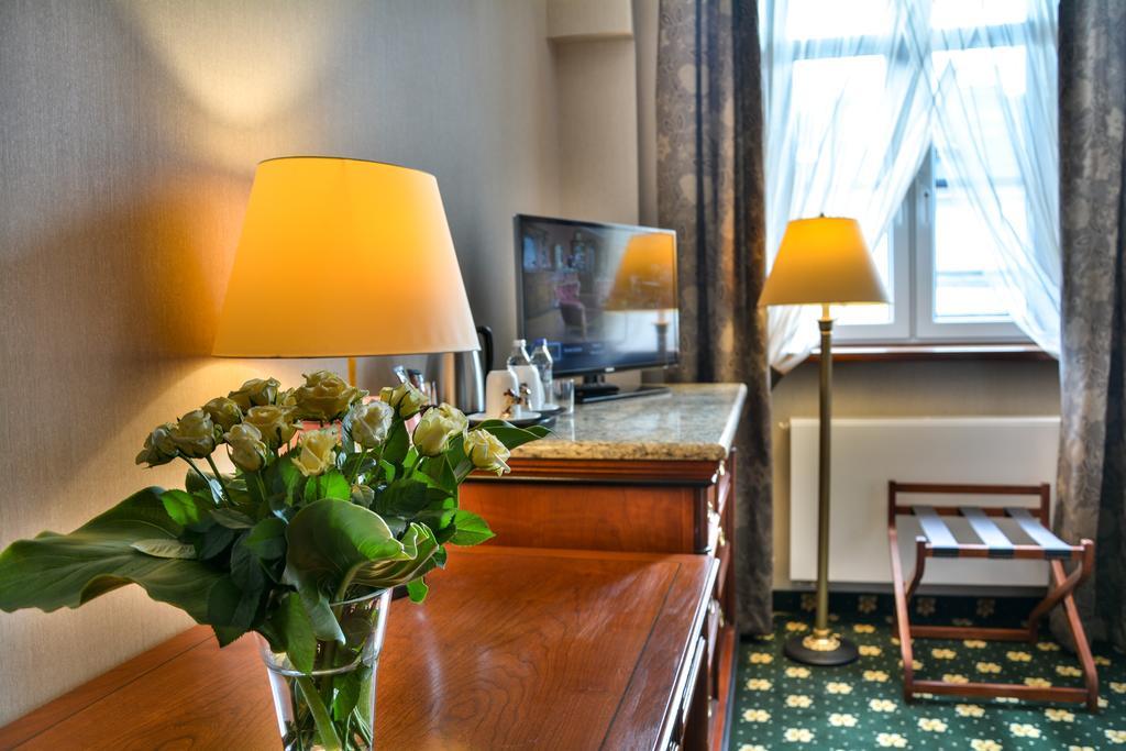 Komoda Club Residence Kaliszki Стая снимка