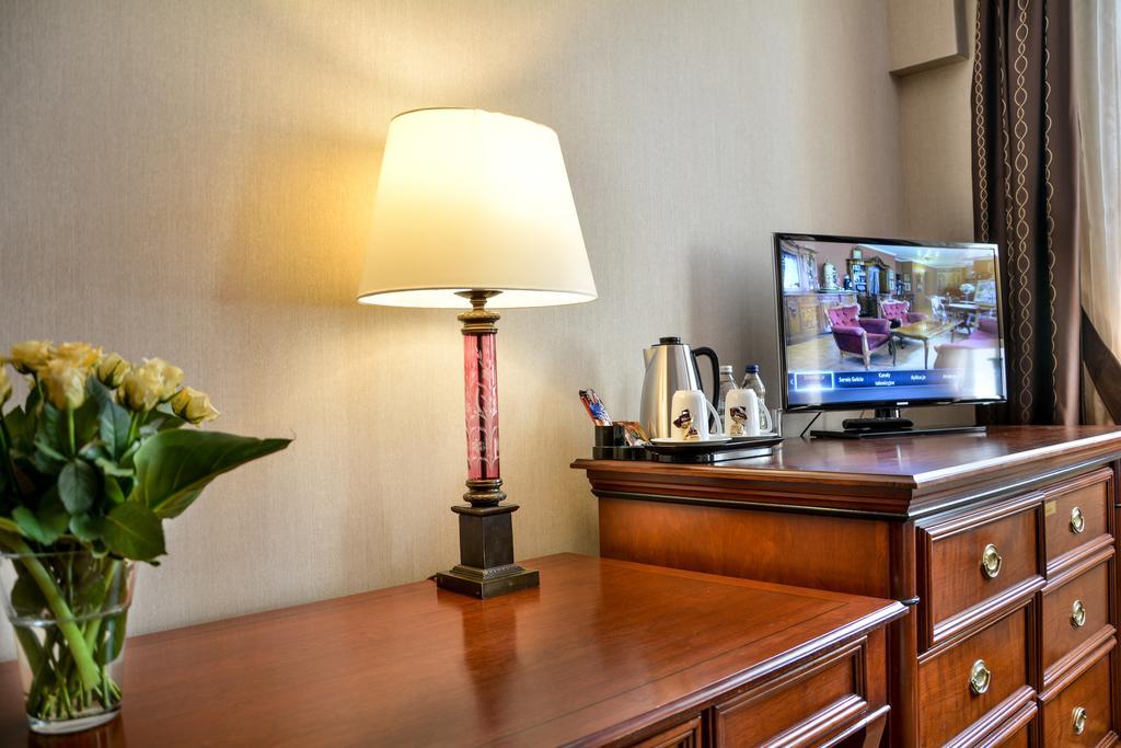 Komoda Club Residence Kaliszki Стая снимка
